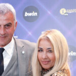 Τραϊανός Δέλλας: Σπάνια δημόσια εμφάνιση μετά την περιπέτεια υγείας της Μαστροκώστα