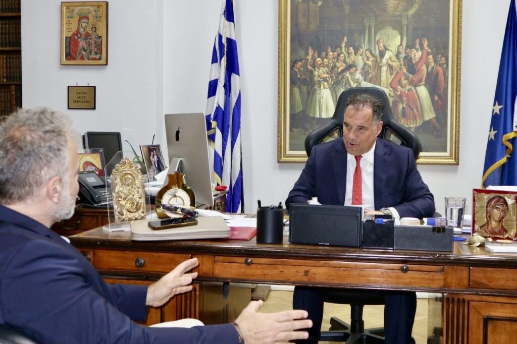 Άδωνις Γεωργιάδης: Αλλάζουν όλα στην υγεία μέχρι το τέλος του 2025 – Τέλος Μαΐου το «βραχιολάκ