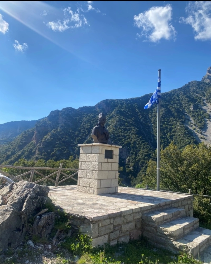 Προτομή Καραϊσκάκη