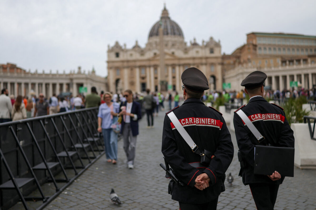 Κονκλάβιο: Τα μέτρα του Βατικανού για να μην διαρρεύσουν πληροφορίες