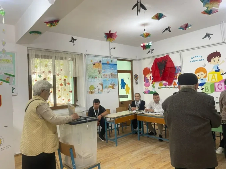 Εκλογές στην Αλβανία: Χαμηλή η συμμετοχή – Επεισόδια και καταγγελίες