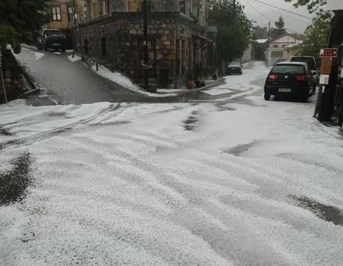 Ισχυρή χαλαζόπτωση σε περιοχές της Λακωνίας