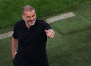 Η Τότεναμ απέλυσε τον Άγγελο Ποστέκογλου