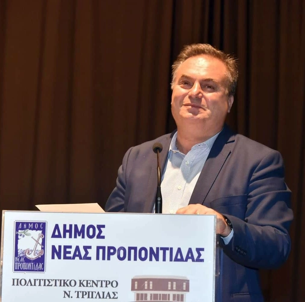 Ο Δήμαρχος Νέας Προποντίδας, Μανώλης Καρράς 