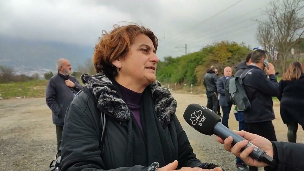 ΕΙΝΑΙ ΜΑΝΑ ΤΩΝ ΤΕΜΠΩΝ η Σταυρούλα Καρύδη;