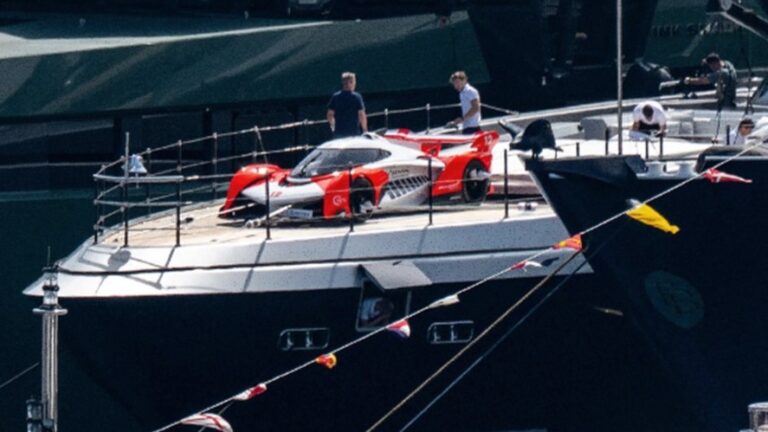 Χλιδή στο Μονακό: McLaren Solus GT αξίας $4 εκατ. πάνω σε γιοτ