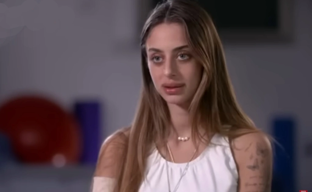 Η πρώην όμηρος της Χαμάς, Μία Σεμ, κατήγγειλε πως τη βίασε γυμναστής μέσα στο σπίτι της