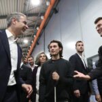 Μητσοτάκης: Στα ανακαινισμένα γήπεδα στίβου και ξιφασκίας στην Παιανία