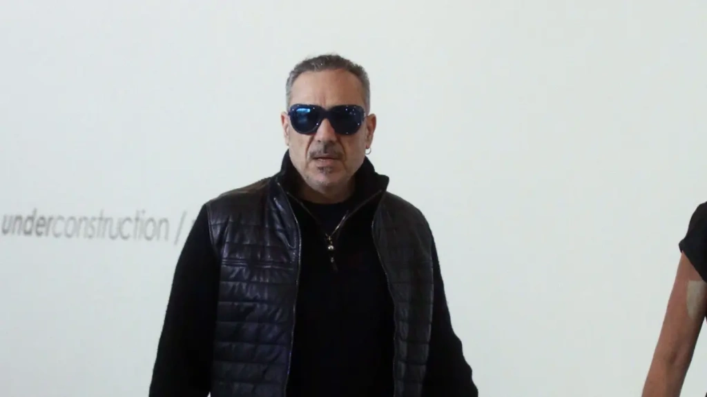Νότης Σφακιανάκης: Πουλάει την βίλα του στην Βάρκιζα 2,5 εκατομμύρια ευρώ – Αποκλειστικό
