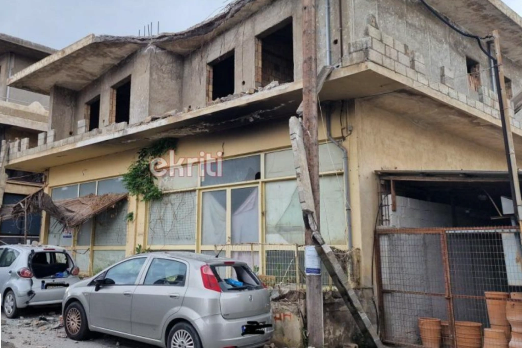 Ηράκλειο: Έπεσε μπαλκόνι οικοδομής