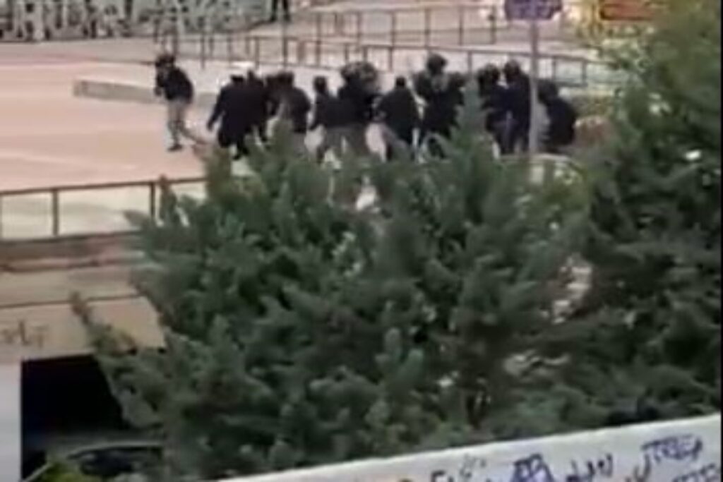 Πολυτεχνειούπολη: Αναβλήθηκε η δίκη του φοιτητή που χτύπησε την ιδιοκτήτρια κυλικείου – Ζήτησε