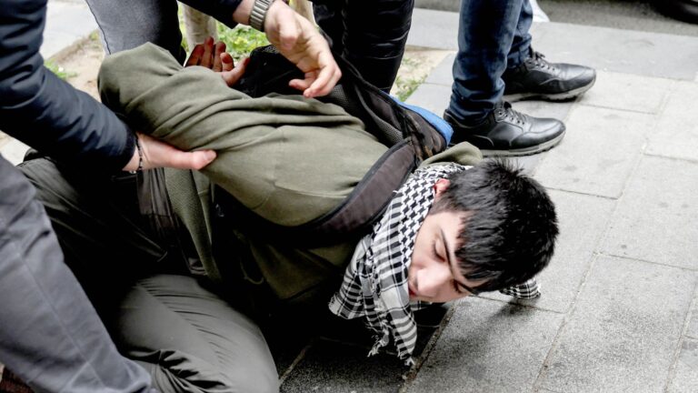 Τουρκία: Πάνω από 400 συλλήψεις πολιτών που συμμετείχαν στους εορτασμούς της Πρωτομαγιάς