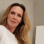 Εβελίνα Παπούλια: Έκοψε μόνη της τα μαλλιά της και το αποτέλεσμα εντυπωσιάζει – Δείτε την ανάρτηση της