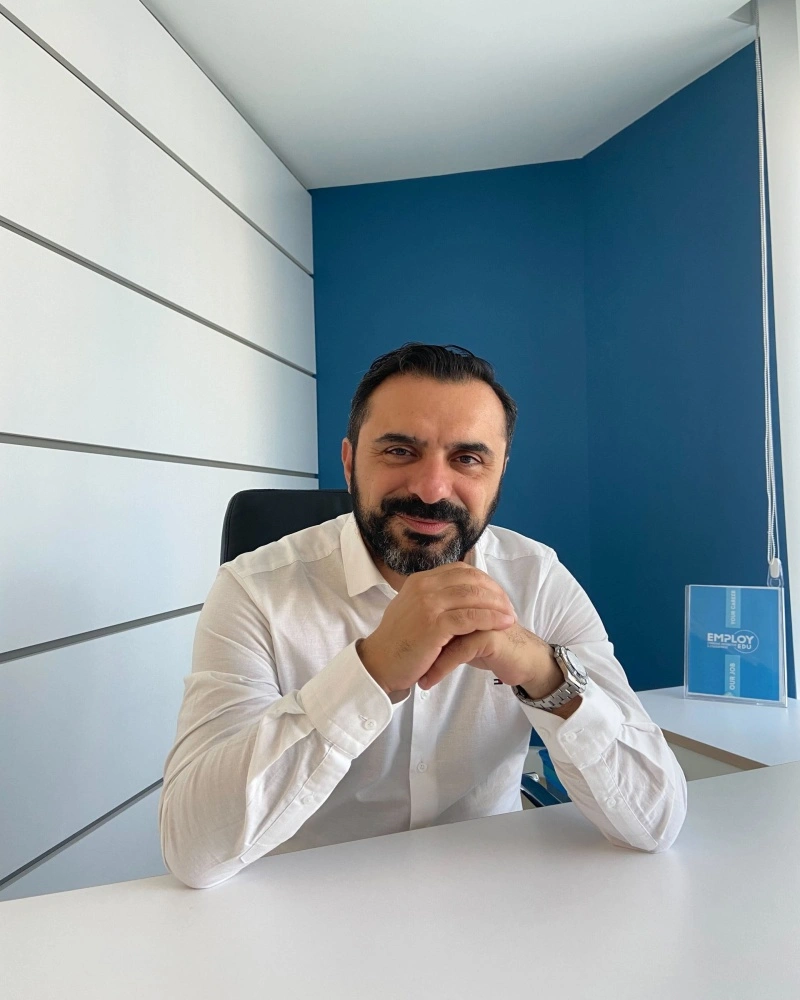 Ο Ιδρυτής & Επιστημονικός Διευθυντής της EMPLOY EDU Σύμβουλοι Εκπαίδευσης & Σταδιοδρομίας, Δρ. Χρήστος Ταουσάνης.