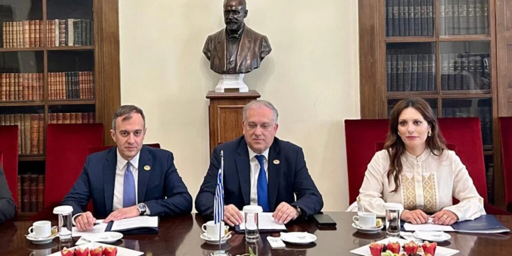 Θεοδωρικάκος: Συνάντηση με Αιγύπτιους ομολόγους του για επενδύσεις σε εμπόριο και βιομηχανία –