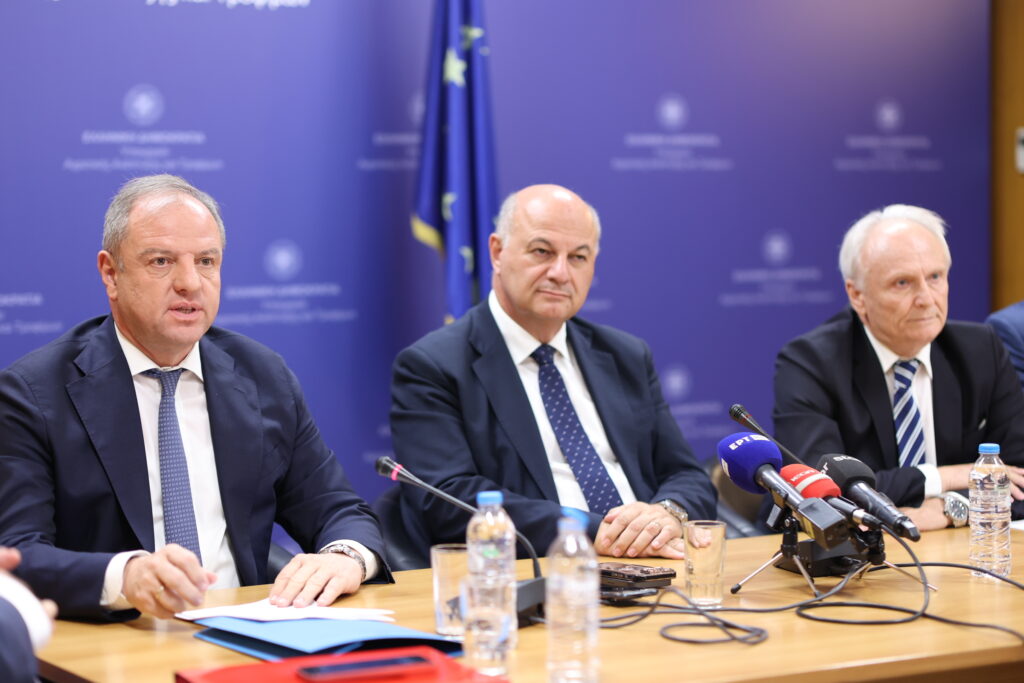 Τσιάρας: Εντολή του πρωθυπουργού να ξεκαθαρίσουμε το ζήτημα του ΟΠΕΚΕΠΕ