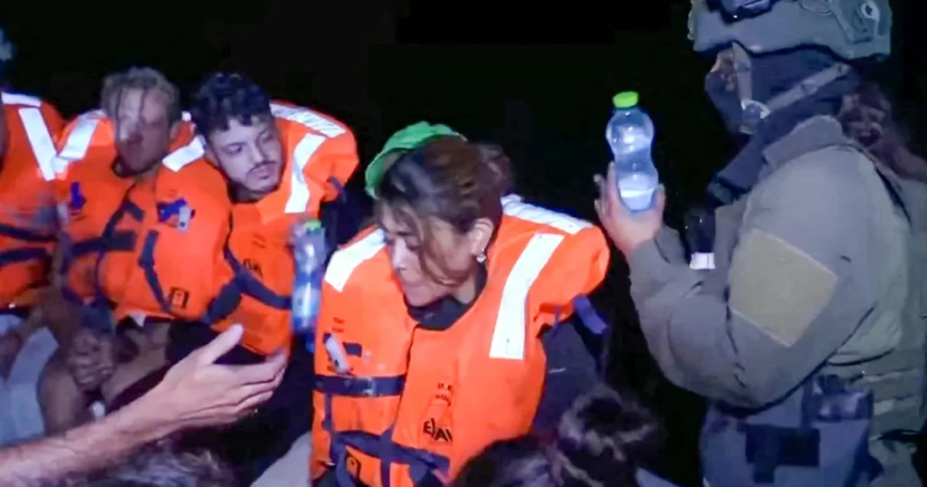 Γαλλία: Οι ακτιβιστές του σκάφους του Στολίσκου Ελευθερίας κρατούνται στο Ισραήλ