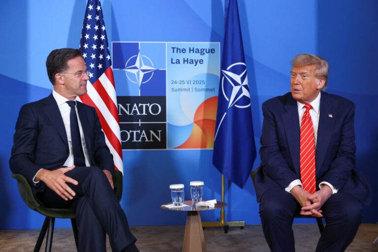 Ρούτε: Εξηγήσεις για τον «μπαμπάκα» – Γιατί το απολαμβάνει ο Τραμπ [βίντεο]