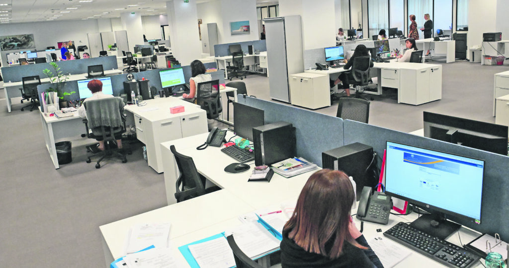 ΑΠΟΚΛΕΙΣΤΙΚΟ Η εισήγηση του ΣτΕ για 13ο και 14ο μισθό στο Δημόσιο – Τι θα κάνει η διοίκηση
