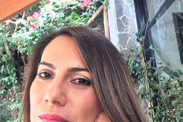Νάσια Διονυσίου στον ΕΤ: Ψάχνοντας τα χνάρια του Ρεμπώ στην Κύπρο