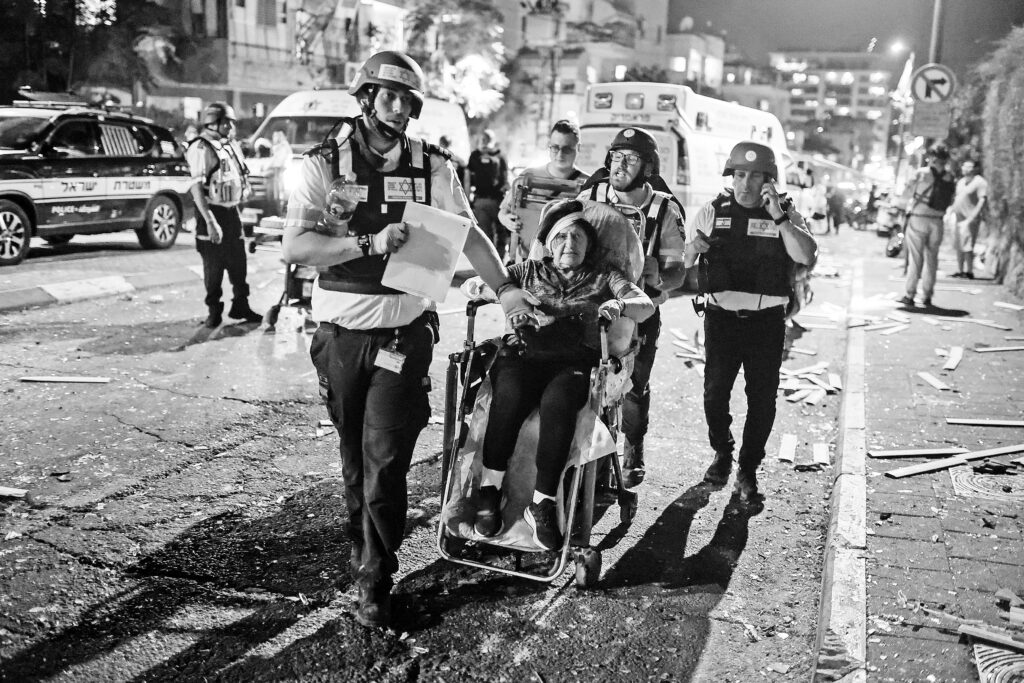 Μέση Ανατολή: Θάνατος και τρόμος για τους αμάχους – Συγκλονιστικές μαρτυρίες