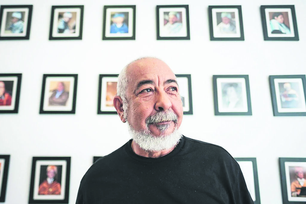 Λεονάρδο Παδούρα στον ΕΤ: «Η λογοτεχνία μπορεί να πει όσα δεν λέγονται»