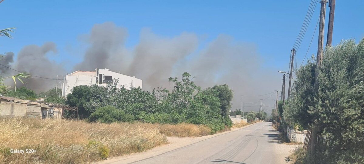 Δείτε live που έχει φωτιά τώρα (10/6) - Μηνύματα από το 112 σε κατοίκους