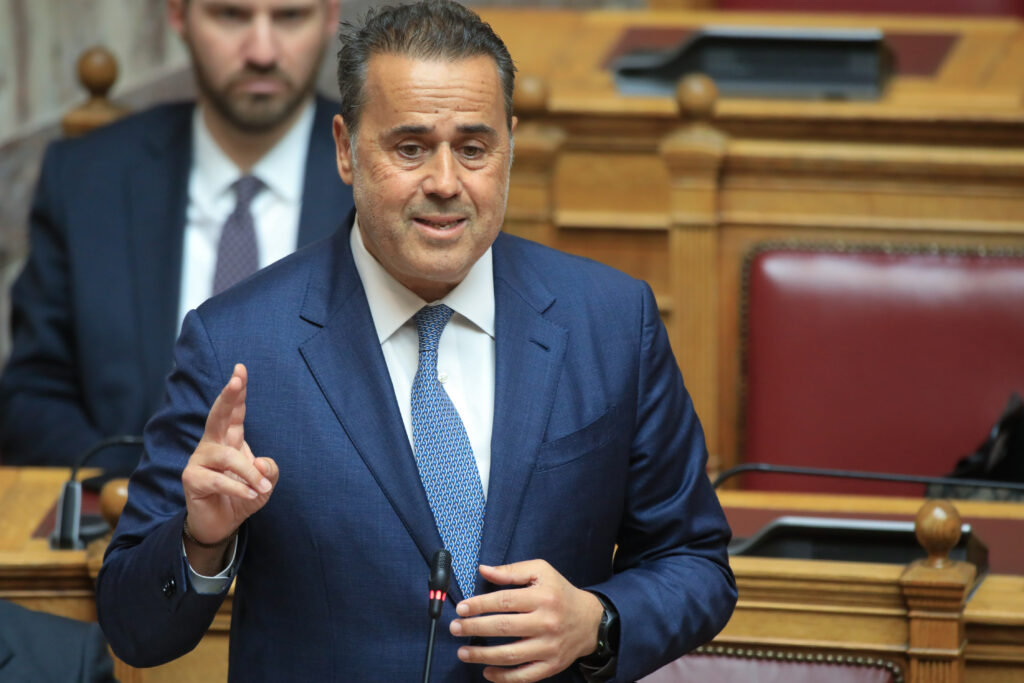 Παπασταύρου: Επίκειται νομοθετική ρύθμιση για οικισμούς κάτω των 2.000 κατοίκων – Συνολική ρύθμιση της δραστηριότητας στη θάλασσα