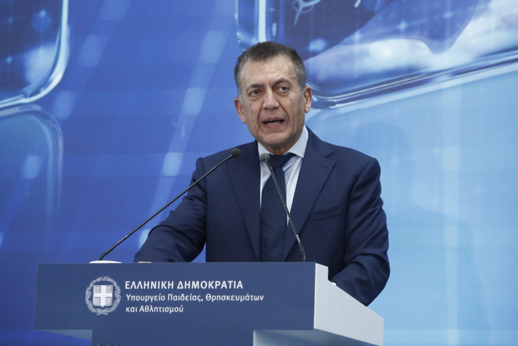Μήνυμα Βρούτση σε Γιαννακόπουλο και Αγγελόπουλους: «Θα τους περιμένω ως τις 15:00, αν δεν έρθουν θα