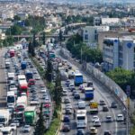 Αναχωρούν οι εκδρομείς για το τριήμερο του Αγίου Πνεύματος – Γεμάτα τα πλοία, αυξημένη η κίνηση στους δρόμους – Oι συμβουλές της ΕΛ.ΑΣ. για τις διαρρήξεις