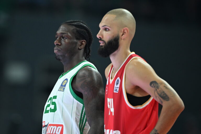 Φλέγεται η Basket League: Πόλεμος καταγγελιών ανάμεσα σε Ολυμπιακό-Παναθηναϊκό