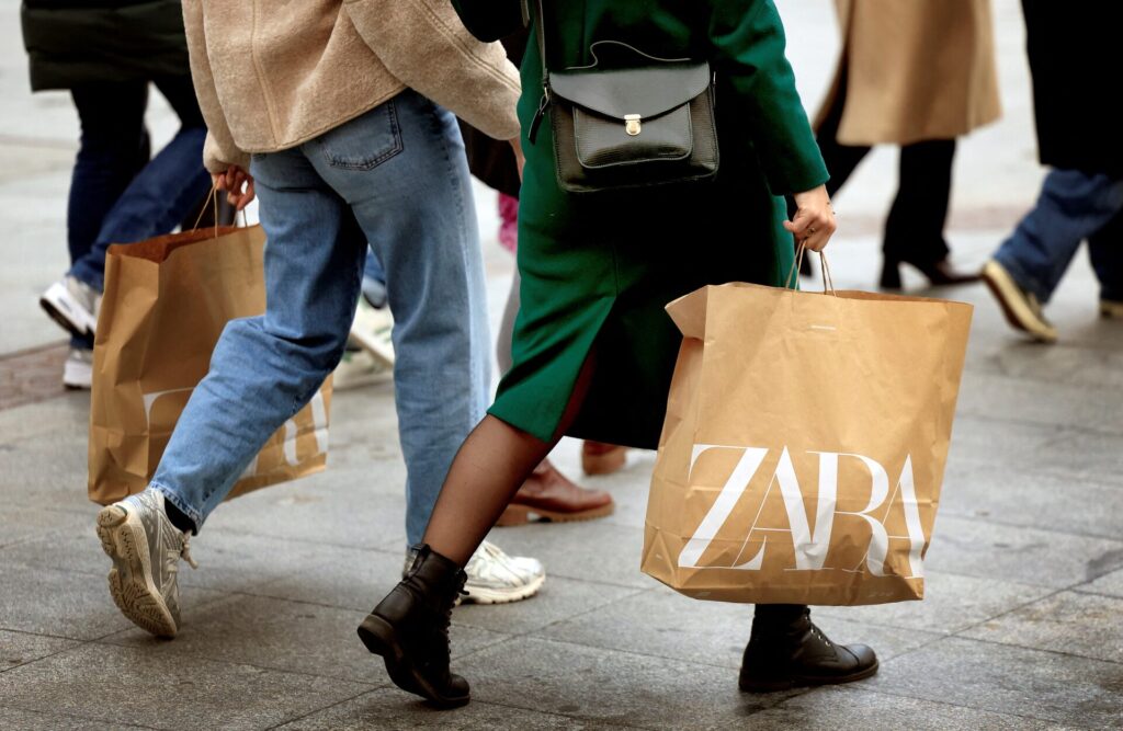 ZARA: Απογοήτευση για τους πελάτες – Οι θερινές εκπτώσεις δε θα είναι αυτές που περιμένουν 