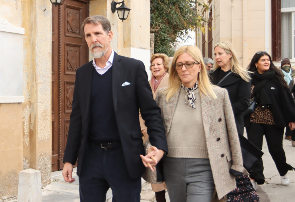 Μαρί Σαντάλ και Χρυσή Βαρδινογιάννη: Οι γυναίκες των Ντε Γκρες στο μικροσκόπιο