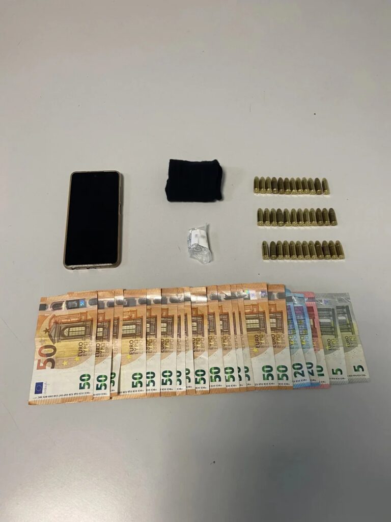 Μεγάλη επιχείρηση της ΕΛ.ΑΣ. – Σύλληψη δύο Τούρκων για ναρκωτικά και όπλα στη Βόρεια Ελλάδα
