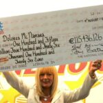 Από καθαρίστρια… εκατομμυριούχος: Η νικήτρια του EuroMillions που κέρδισε 151 εκατομμύρια λίρες – Υπήρχε όμως και η σκοτεινή πλευρά της τύχης