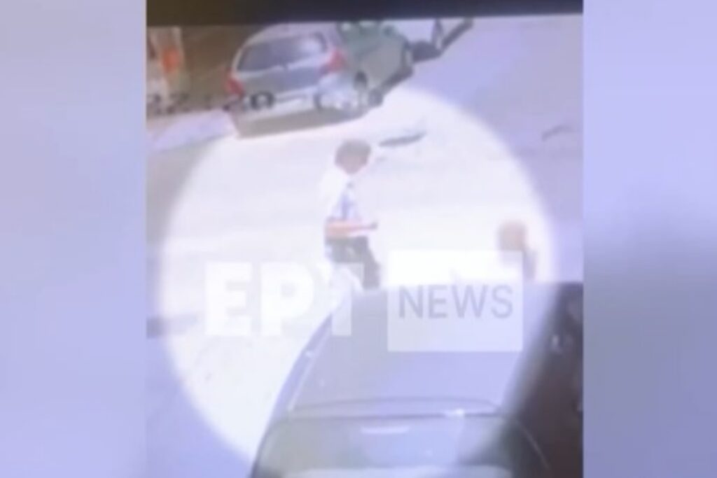 Εξάρχεια: Άγρια επίθεση σε ηλικιωμένη από 37χρονο — Δείτε το βίντεο ντοκουμέντο