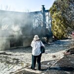 Φωτιά στην Παλαιά Φώκαια: Ξεκινάει η καταμέτρηση της φωτιάς και η αποκατάσταση της περιοχής – Σε επιφυλακή η Πυροσβεστική [Εικόνες-Βίντεο]