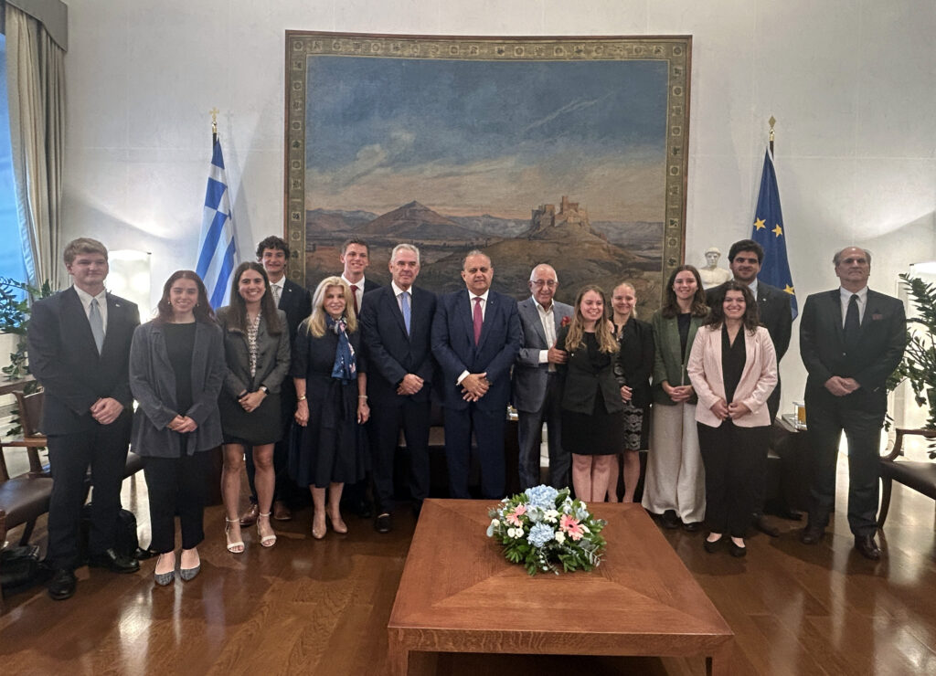 Συνάντηση του Προέδρου της Βουλής με αντιπροσωπεία του Ιδρύματος του Αμερικανικού-Ελληνικού Ινστιτ
