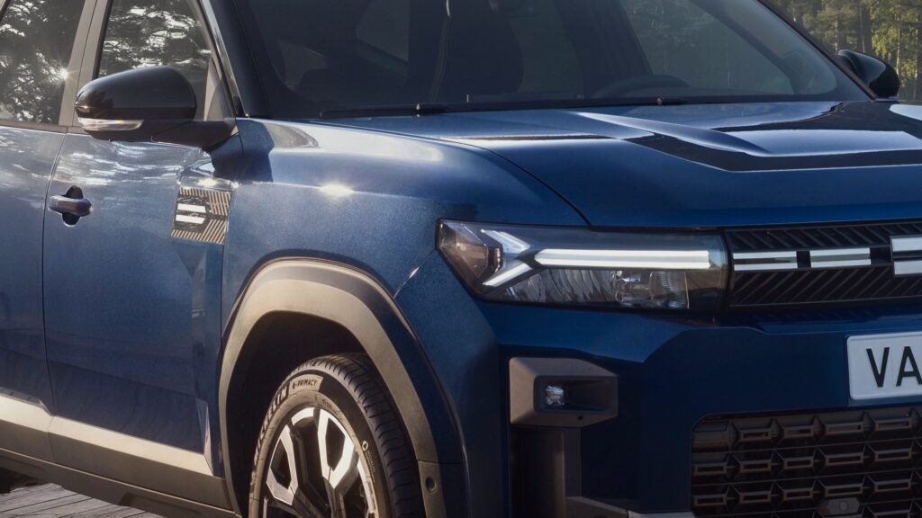 Το οικογενειακό SUV με πορτμπαγκάζ 667lt και κατανάλωση 5,4lt/100km – Έχει τιμή 23.800€