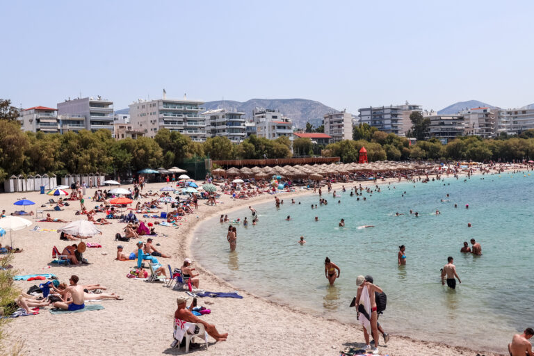 Αύγουστος 2025: Τι λένε τα Μερομήνια για τον καιρό