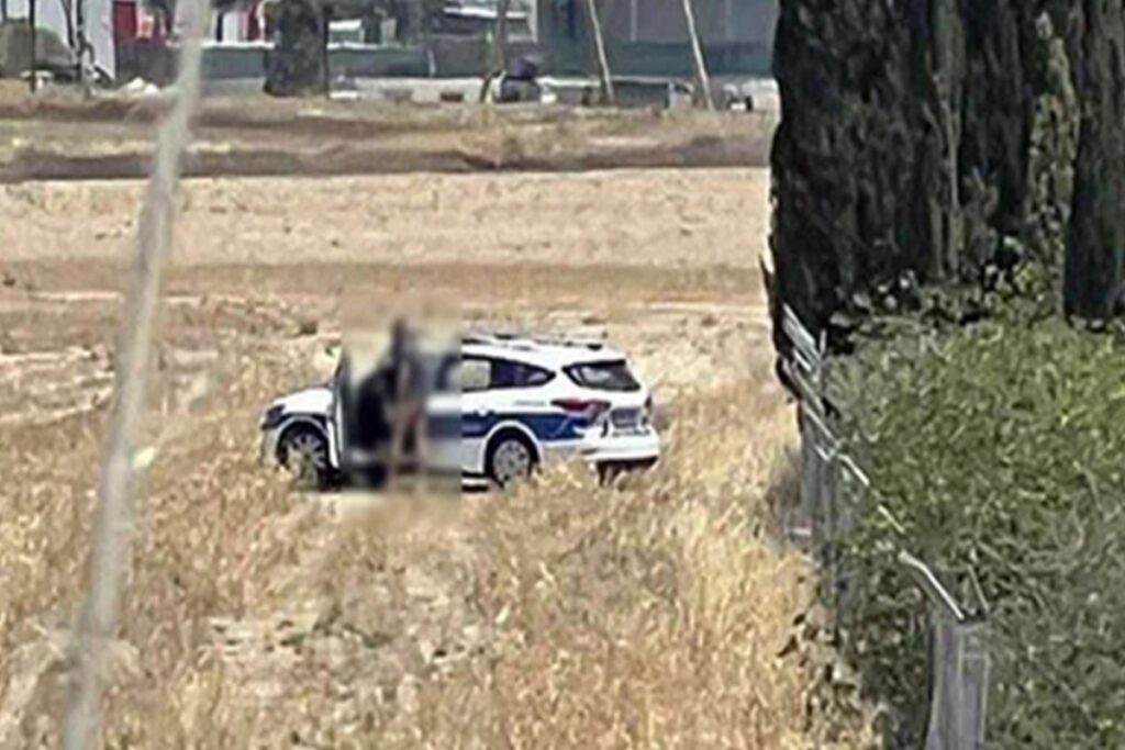 Κύπρος: Σε διαθεσιμότητα οι αστυνομικοί που έκαναν σεξ μέσα σε περιπολικό [Βίντεο]