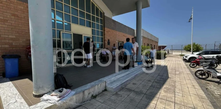 Πάτρα: Συνελήφθησαν 18 απεργοί ναύτες – Ακινητοποιημένα 4 πλοία