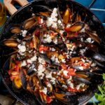 Ο καλύτερος μεζές για τσιπουράκι είναι τα μύδια σαγανάκι