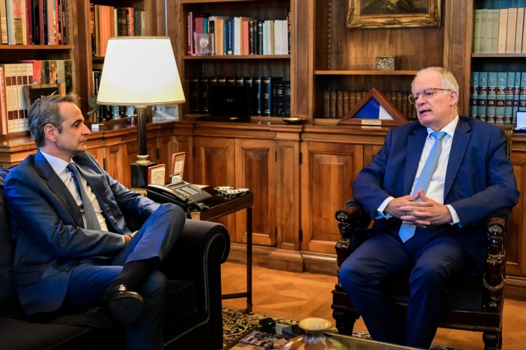 Μητσοτάκης στη συνάντηση με Τασούλα: Πλοία του Πολεμικού Ναυτικού έξω από τη Λιβύη – «Δεν θα κ