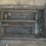Σοκ με τη νέα ανακάλυψη: Αρχαιολόγοι βρήκαν ασυνήθιστο τάφο 1.800 ετών – Ήταν γεμάτος με ανέπαφο θησαυρό