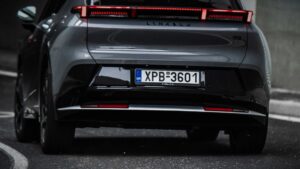 Πινακίδες αυτοκινήτων: Τι σημαίνουν τα γράμματα πάνω τους;