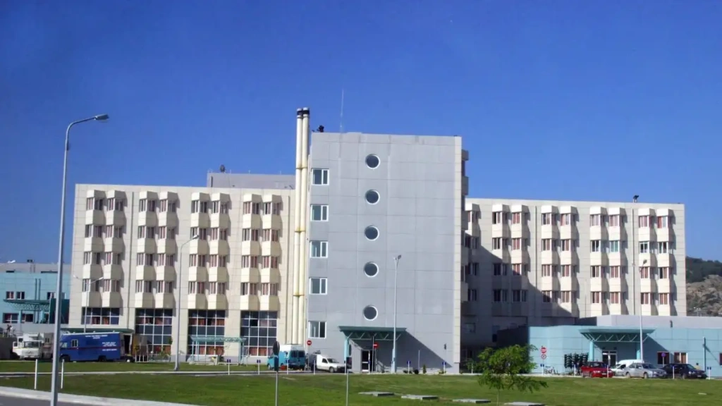 Έκρηξη στο νεκροτομείο Σερρών: «Έπρεπε να είμαι πιο προσεκτικός» είπε ο 19χρονος που τραυματίστηκε [Βίντεο]