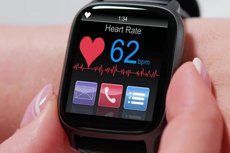 «Wearables»: Πώς αλλάζουν τη διαχείριση της υγείας μας;