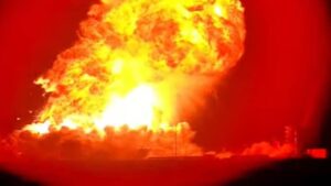 Ένας γιγάντιος πύραυλος Starship της εταιρείας SpaceX του πολυδισεκατομμυριούχου Έλον Μασκ εξερράγη στη διάρκεια δοκιμής ρουτίνας στη Starbase του Τέξας, χωρίς να υπάρξουν τραυματίες, ανακοίνωσαν σήμερα οι τοπικές αρχές.