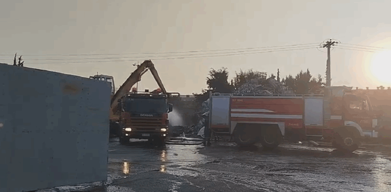 Θεσσαλονίκη: Φωτιά σε εταιρεία ανακύκλωσης μετάλλων στα Διαβατά [βίντεο]